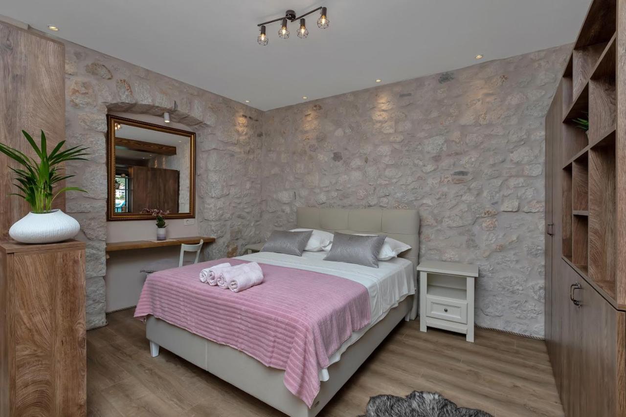 Lux Dado Igrane Apartment Bagian luar foto