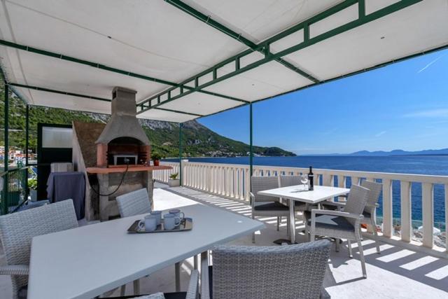 Lux Dado Igrane Apartment Bagian luar foto